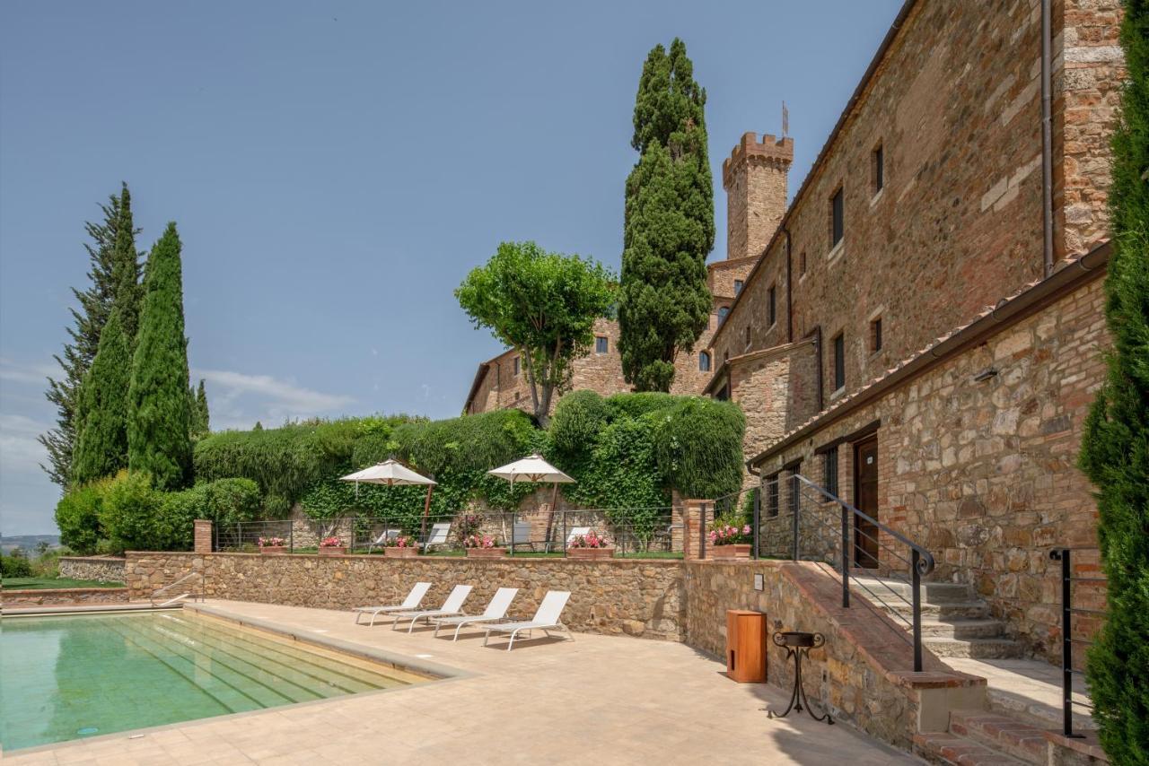 Castello Banfi - Il Borgo - Relais Et Chateaux Poggio alle Mura エクステリア 写真