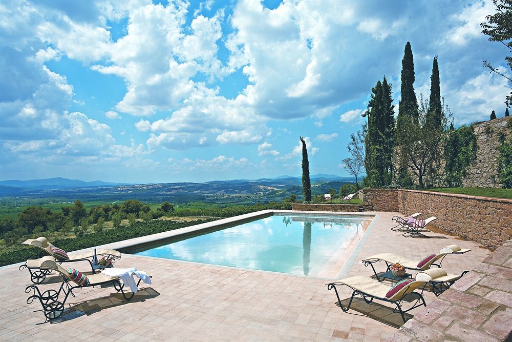 Castello Banfi - Il Borgo - Relais Et Chateaux Poggio alle Mura エクステリア 写真